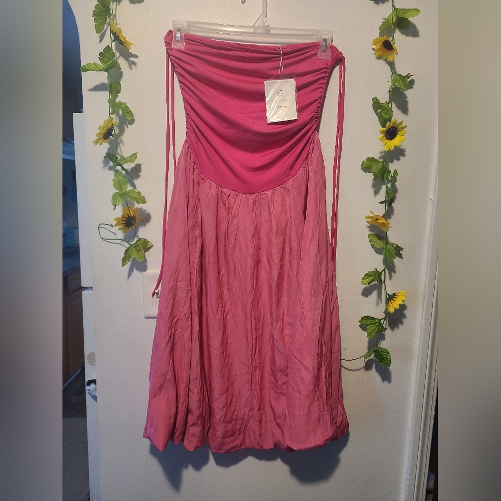 Nwt Belongsci Medium Barbie Pink Strapless Dress